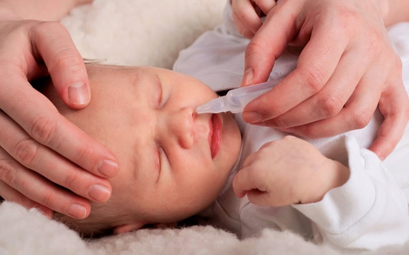 Phương pháp chữa nghẹt mũi cho trẻ sơ sinh dứt điểm