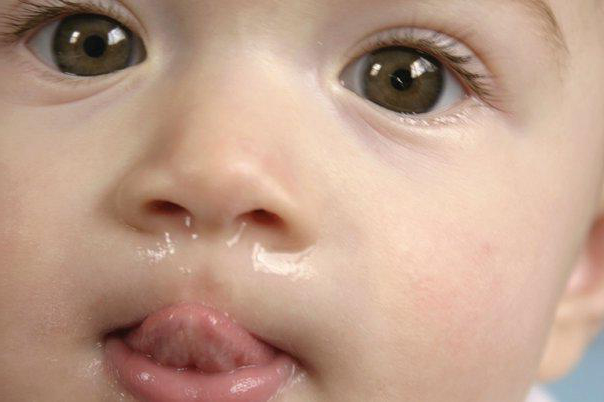 Bé 4 tháng tuổi bị sổ mũi, mách mẹ bài thuốc “siêu” hiệu quả “một phát ăn ngay” 1