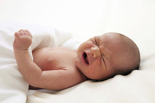 Trẻ sơ sinh dưới 1 tháng tuổi bị ho 1