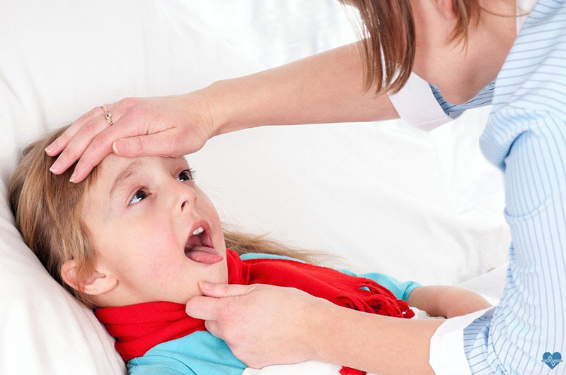 Cách chăm sóc và điều trị viêm họng cấp cho trẻ tại nhà 1